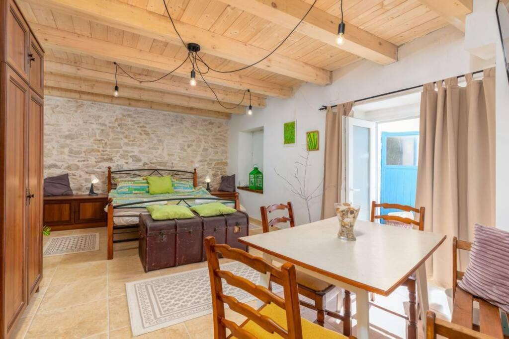 DivšićiCasa Di Pietra Matelici别墅 外观 照片